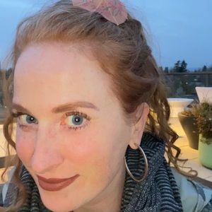 Meet your Posher, Antoinette